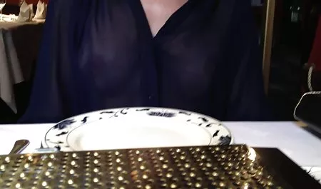 مادر بزرگ با کانالهای سکسی در اینستاگرام تجربه بال-توپ