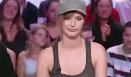 دارای موی فیلم های سکسی صدف طاهریان سرخ دوست داشتنی