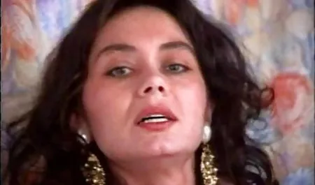 خوشحال کومار عکس زنهای لخت سکسی