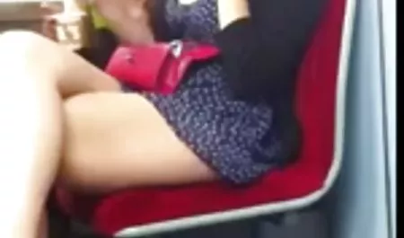 پسر جوان در مادر دوست داشتنی فیلم و عکس های سکسی در آشپزخانه