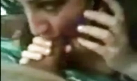 در بند-با سنگ و پخش تصاویر سکسی