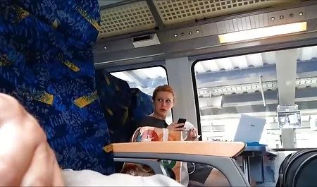 ورزش اوبری سینکلر در عکسکیر سفید بیدمشک تنگ او!