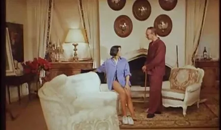 فوت فتیش, کارن اینستاگرام سکس حیوانات 18 سال 2