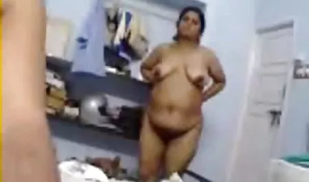 در عکس کیرپیرمرد تمام سوراخ